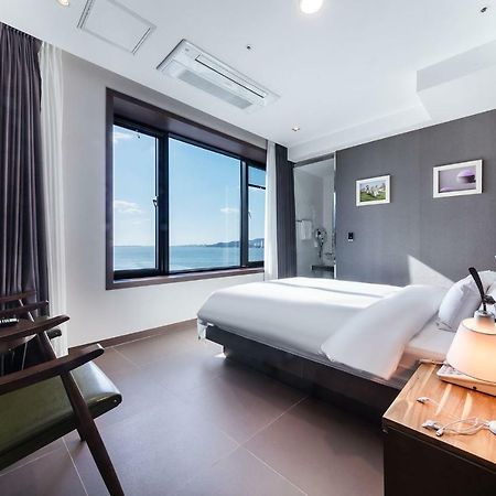Incheon Blue Marine Hotel エクステリア 写真