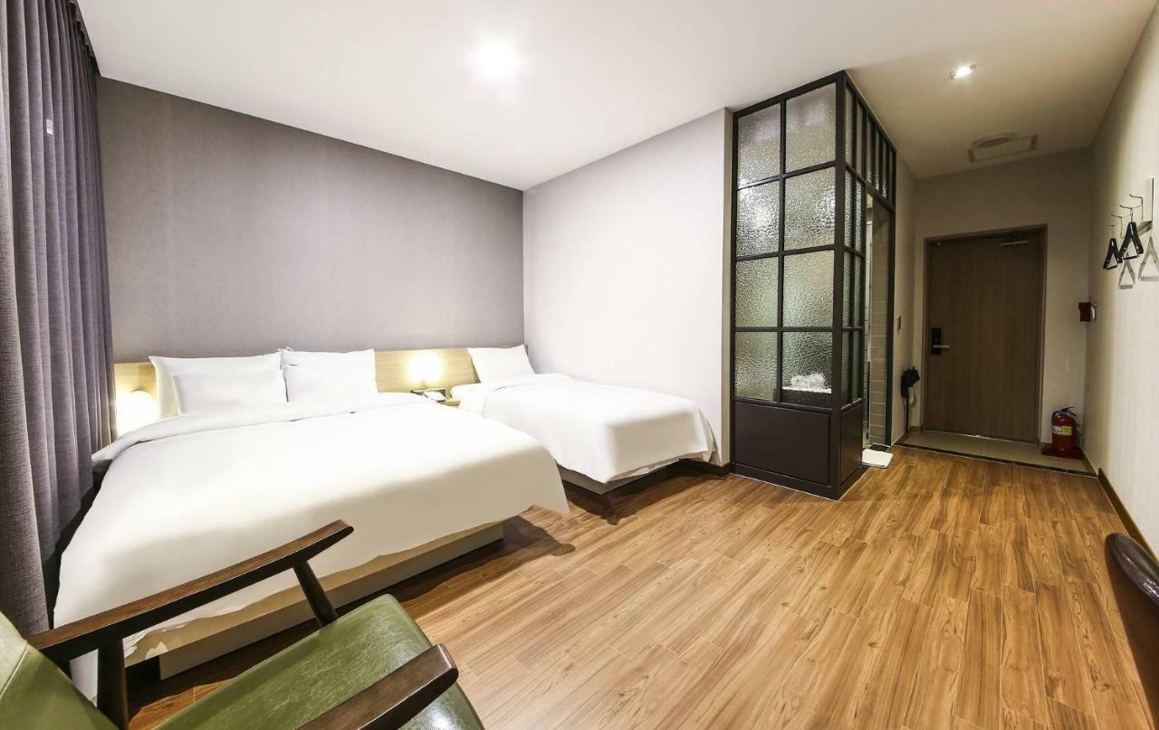 Incheon Blue Marine Hotel エクステリア 写真